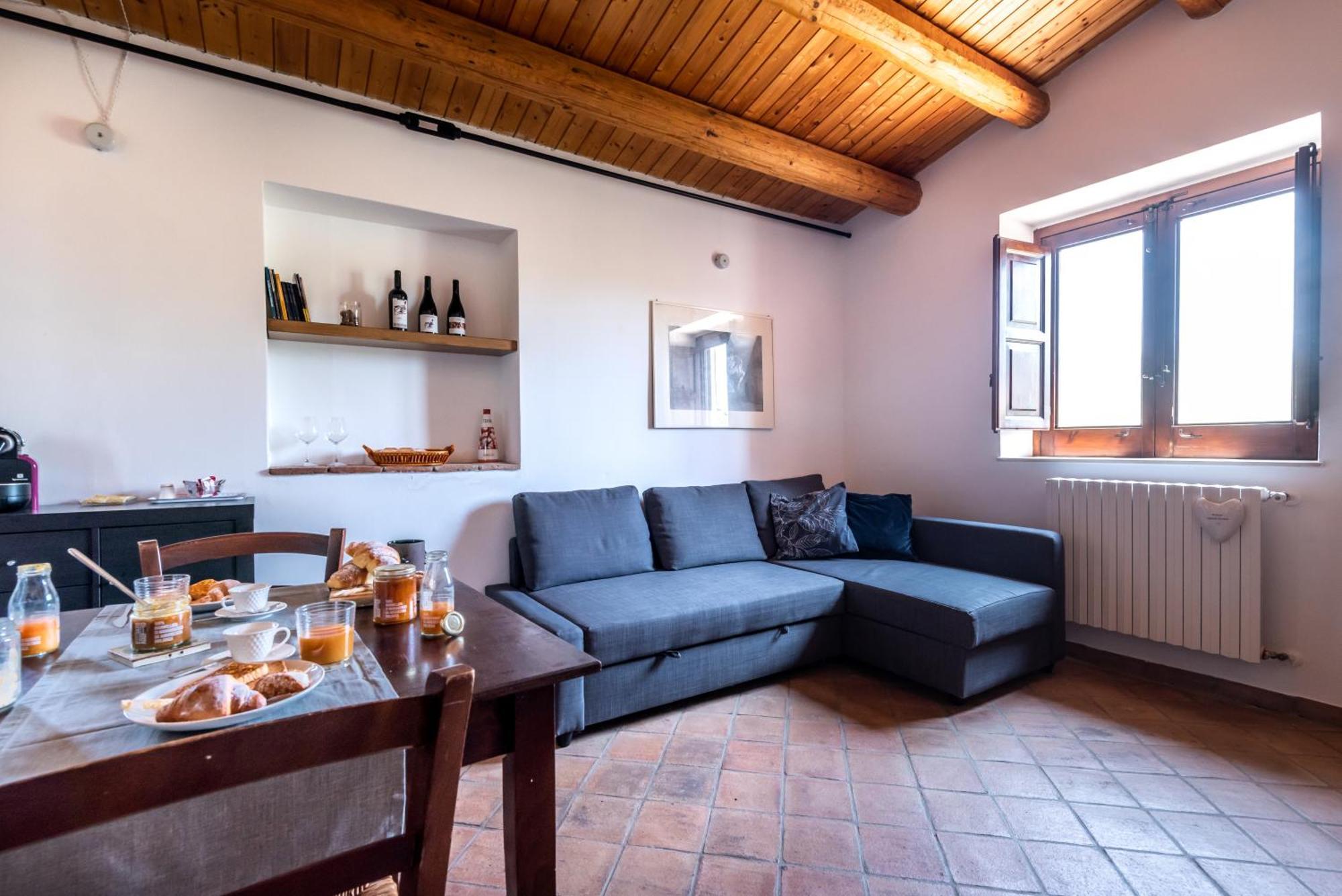 קלטג'ירונה Cottage Immerso Nel Vigneto מראה חיצוני תמונה